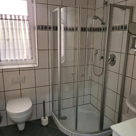 Burg- Und Moselblick דירה