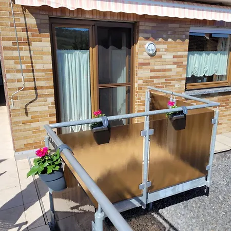 Burg- Und Moselblick דירה