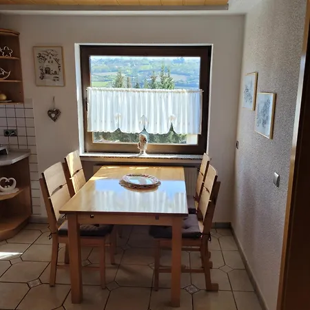 Apartman Burg- Und Moselblick *