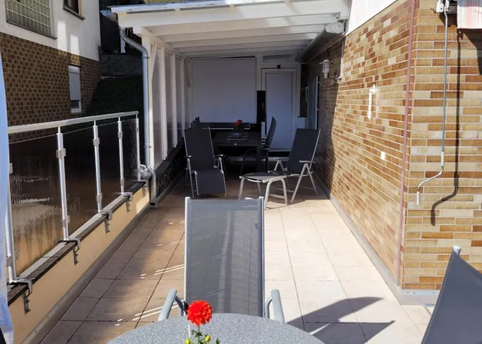 Burg- Und Moselblick