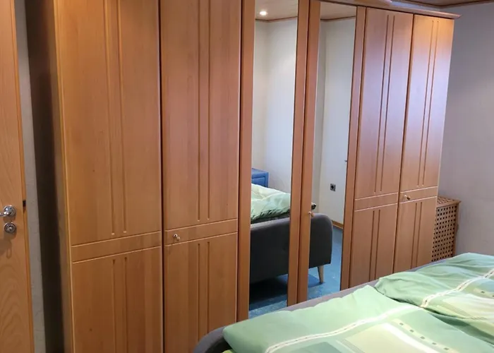 아파트 Burg- Und Moselblick *