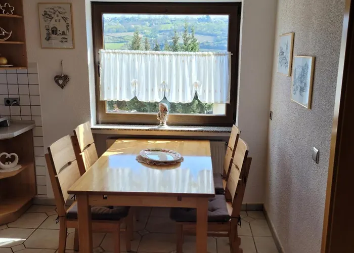 아파트 Burg- Und Moselblick *